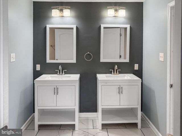 171 EUCLID AVE, Charles Town, WV 25414