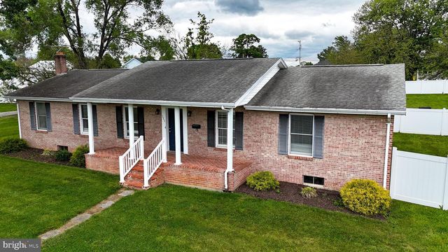 171 EUCLID AVE, Charles Town, WV 25414