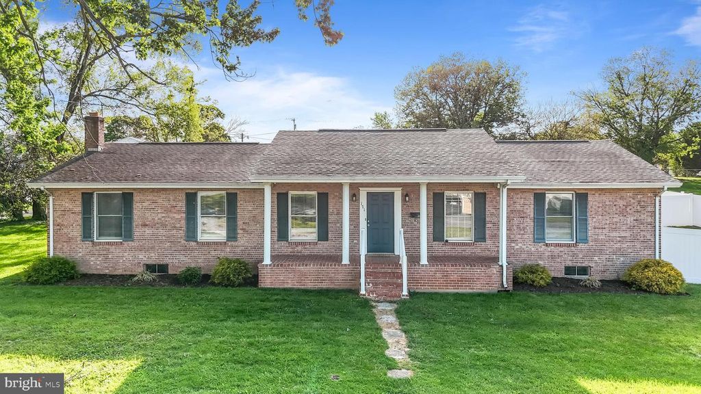 171 EUCLID AVE, Charles Town, WV 25414