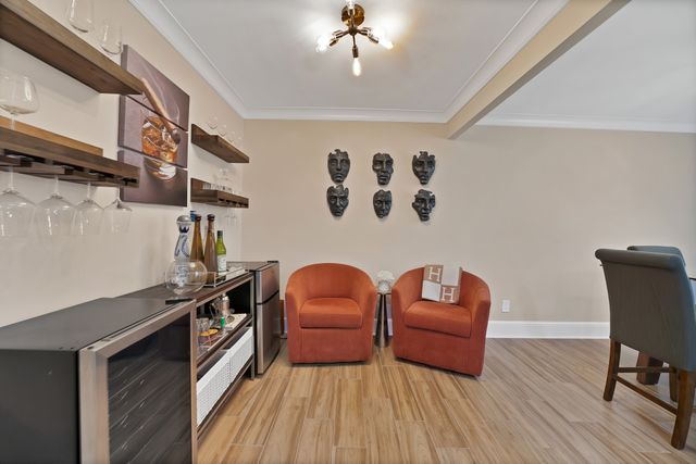 5904 Sandhurst Lane 145, Dallas, TX 75206