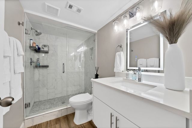 5904 Sandhurst Lane 145, Dallas, TX 75206