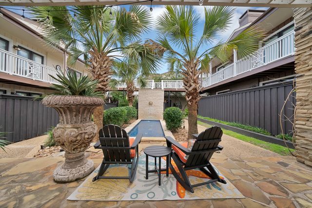 5904 Sandhurst Lane 145, Dallas, TX 75206