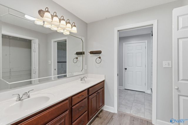 12100 Two Rivers Drive F-3, Athens, AL 35611