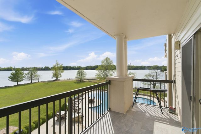 12100 Two Rivers Drive F-3, Athens, AL 35611