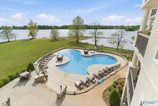 12100 Two Rivers Drive F-3, Athens, AL 35611