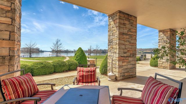 12100 Two Rivers Drive F-3, Athens, AL 35611