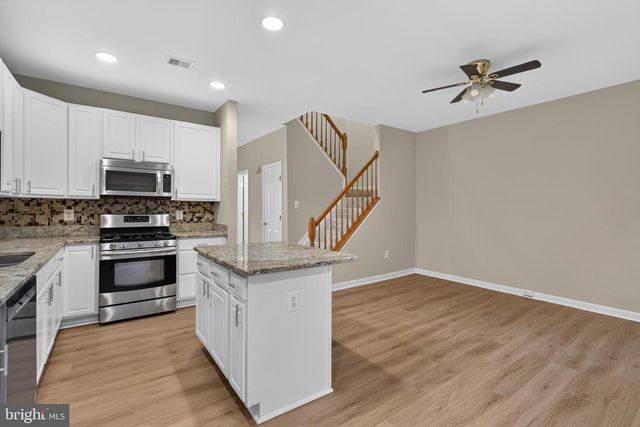 13227 ROLLING PLAINS CT, Herndon, VA 20171