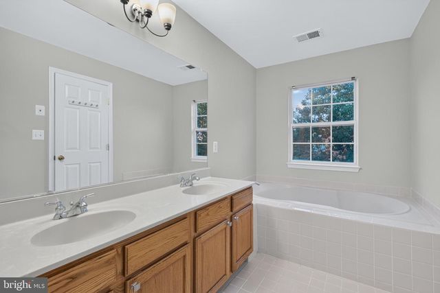 13227 ROLLING PLAINS CT, Herndon, VA 20171