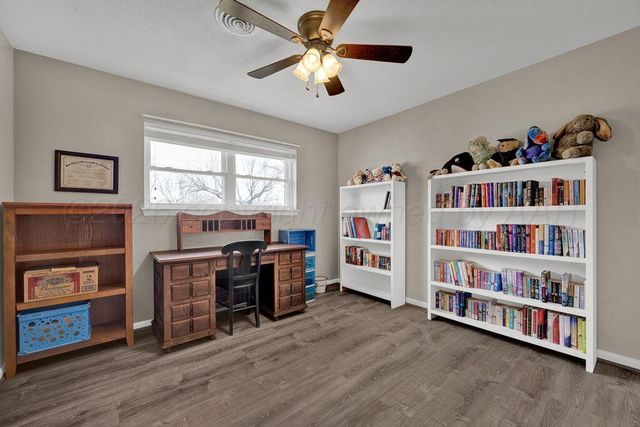 32 VILLAGE Drive, Canyon, TX 79015