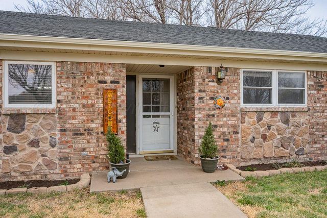 32 VILLAGE Drive, Canyon, TX 79015