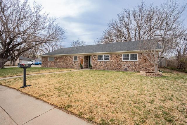 32 VILLAGE Drive, Canyon, TX 79015