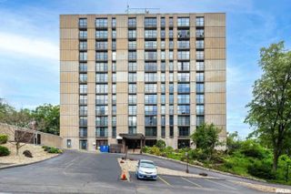 1800 7th St Unit 8C, East Moline, IL 61244