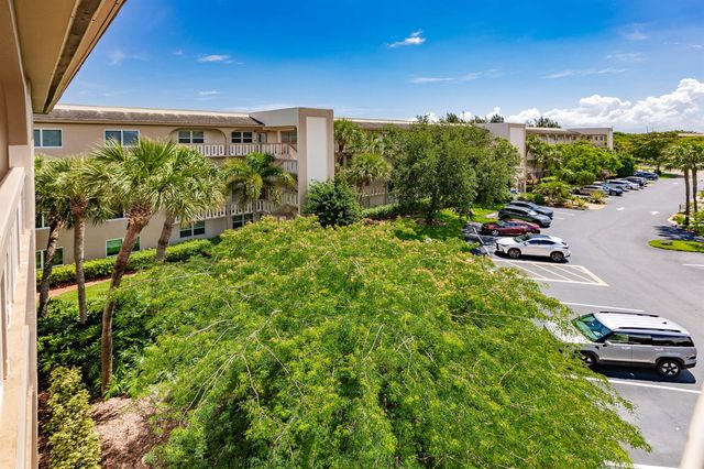 4302 Martinique Circle H3, Coconut Creek, FL 33066