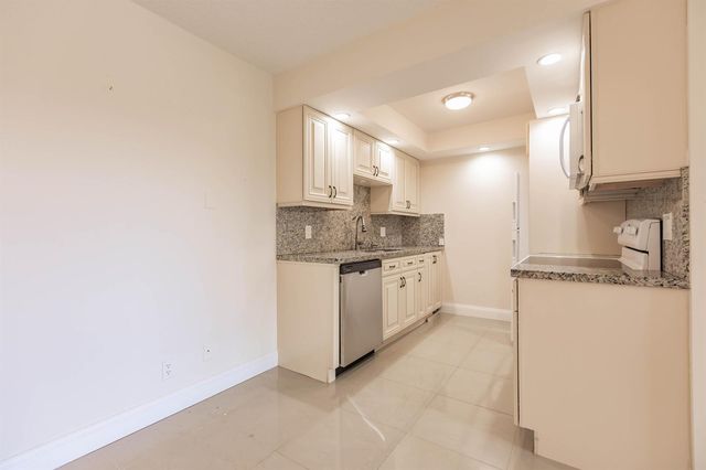 4302 Martinique Circle H3, Coconut Creek, FL 33066