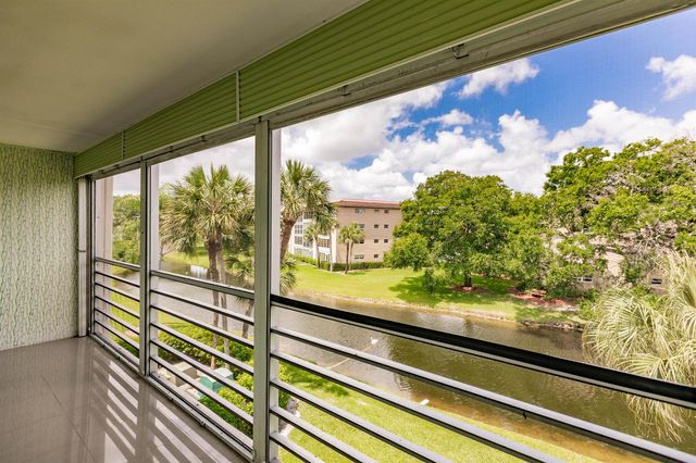 4302 Martinique Circle H3, Coconut Creek, FL 33066