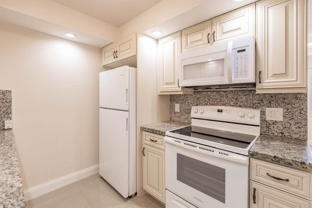 4302 Martinique Circle H3, Coconut Creek, FL 33066