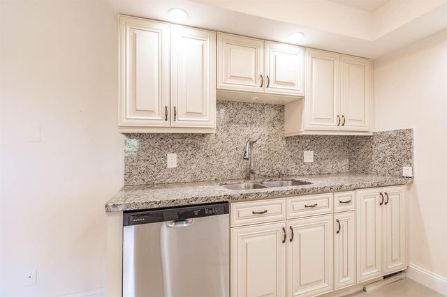 4302 Martinique Circle H3, Coconut Creek, FL 33066