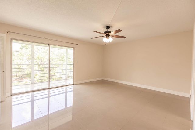 4302 Martinique Circle H3, Coconut Creek, FL 33066