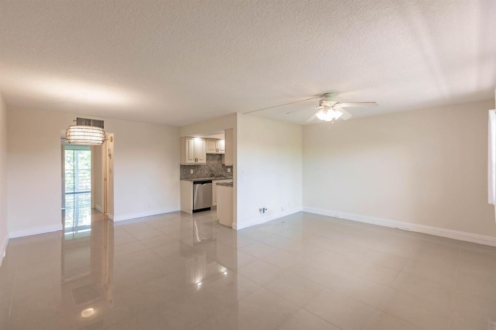 4302 Martinique Circle H3, Coconut Creek, FL 33066