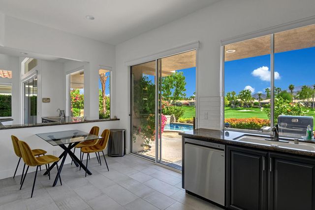 189 White Horse Trail, Palm Desert, CA 92211