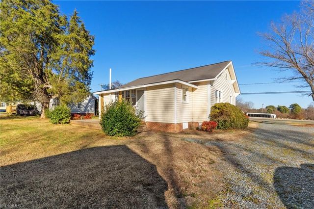 2722 Darrow Road, Walkertown, NC 27051