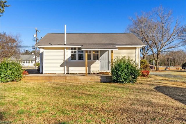 2722 Darrow Road, Walkertown, NC 27051