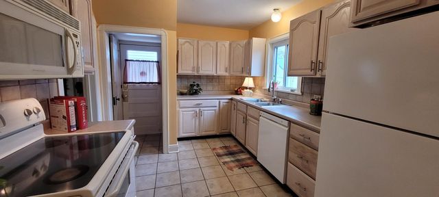 3848 ELIOT Road, Erie, PA 16508