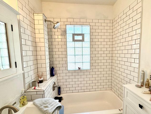 3300 15th Avenue S, Minneapolis, MN 55407