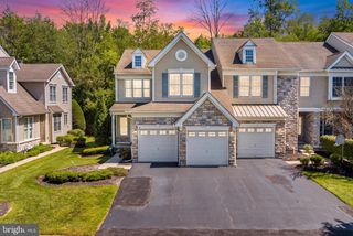 17 TREE SWALLOW DR, Princeton, NJ 08540