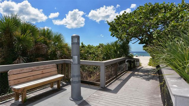 6166 WINDING PINE DRIVE, Nokomis, FL 34275