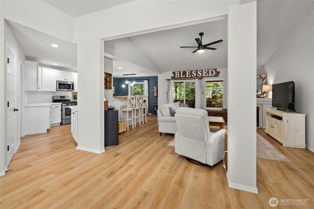 1205 Union Ave, Steilacoom, WA 98388