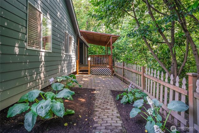 1205 Union Ave, Steilacoom, WA 98388