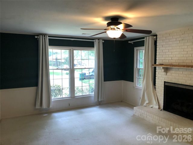 823 Tadlock Place, Matthews, NC 28105