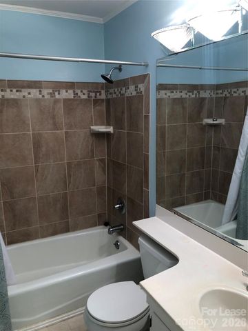 823 Tadlock Place, Matthews, NC 28105