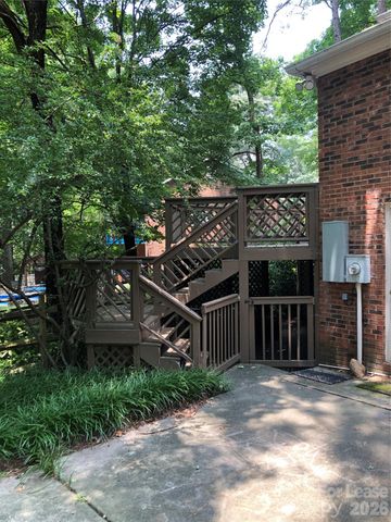 823 Tadlock Place, Matthews, NC 28105