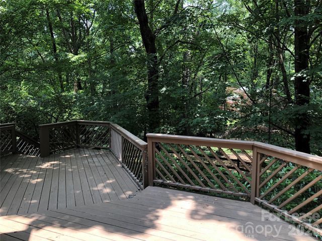 823 Tadlock Place, Matthews, NC 28105