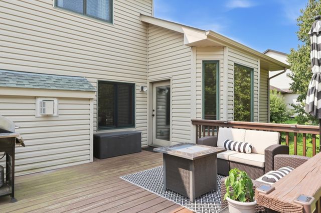 23632 Aspen Drive, Rogers, MN 55374