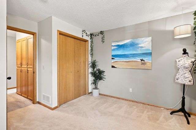 23632 Aspen Drive, Rogers, MN 55374