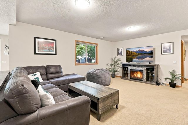 23632 Aspen Drive, Rogers, MN 55374