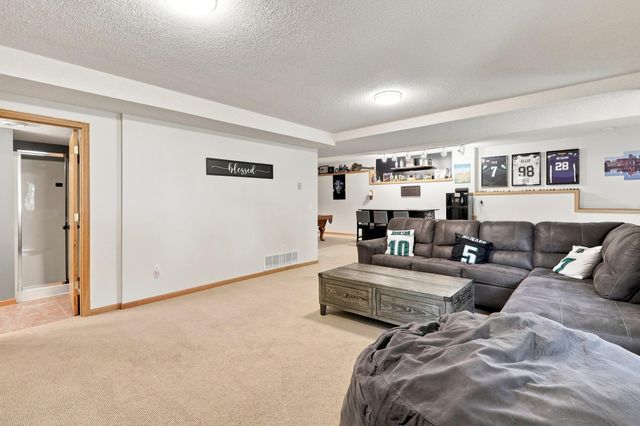 23632 Aspen Drive, Rogers, MN 55374