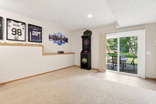 23632 Aspen Drive, Rogers, MN 55374