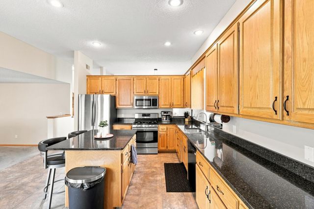 23632 Aspen Drive, Rogers, MN 55374