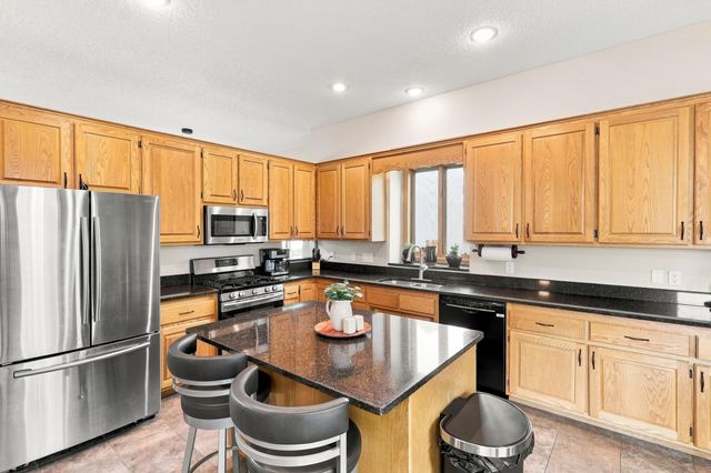 23632 Aspen Drive, Rogers, MN 55374