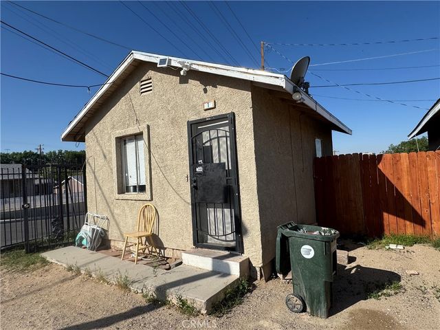401 W Fredricks Street, Barstow, CA 92311