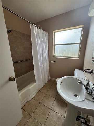 431 AVENUE F SE, Winter Haven, FL 33880