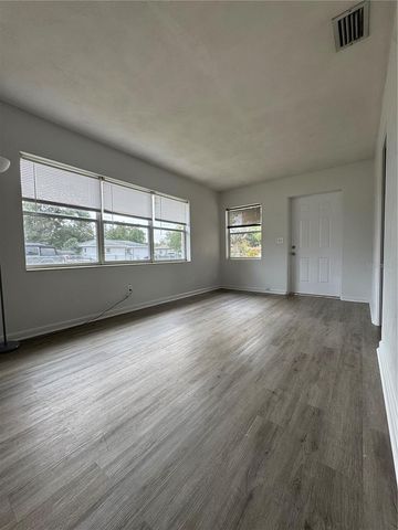 431 AVENUE F SE, Winter Haven, FL 33880