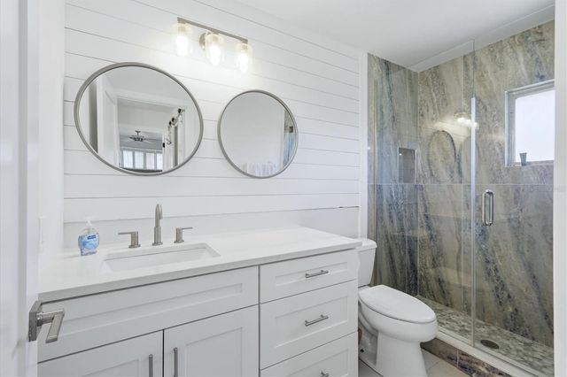 616 LYONS LANE, Longboat Key, FL 34228