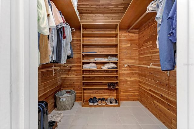 616 LYONS LANE, Longboat Key, FL 34228