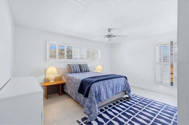 616 LYONS LANE, Longboat Key, FL 34228