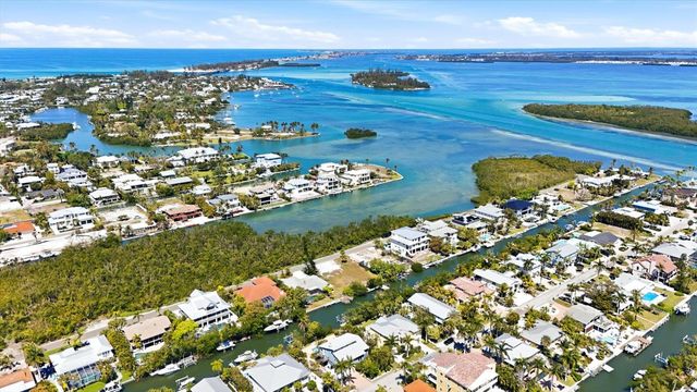 616 LYONS LANE, Longboat Key, FL 34228